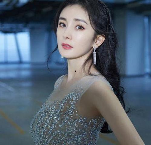 爆料娱乐圈女神,揭秘女神背后的故事与真相 第2张 爆料娱乐圈女神,揭秘女神背后的故事与真相 第2张